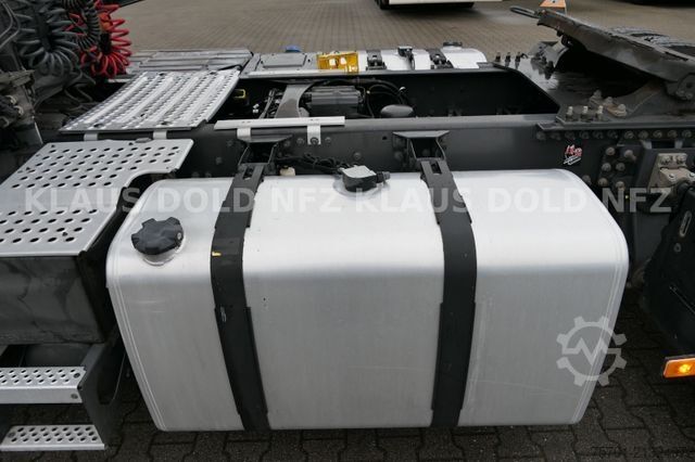 標準トラクターユニット RENAULT T 460 Retarder 2-Tank Kühlbox Euro 6