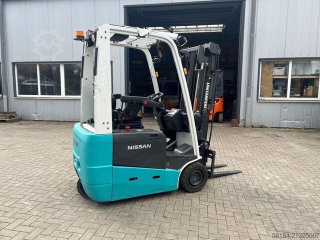 Električni viljuškar na 3 kotača Nissan A1N1E722601