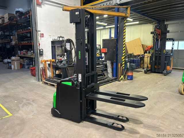 High Lift stacker Cesab S216