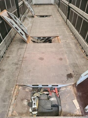 Auflieger mit Pritsche & Plane Fliegl 3-Achs Gardine Mega mit 7m Coilmulde