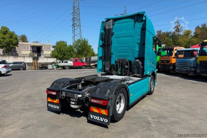 Standardní tahač VOLVO FH-460 XXL 2x Tanks 1200L