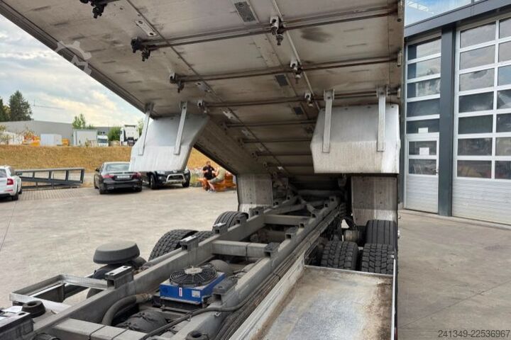 Nákladné vozidlo na špeciálne účely SCANIA G440 6x2 Getreidekipper