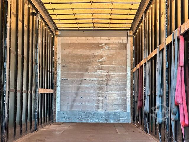 Otvorena poluprikolica s ceradom SCHMITZ CARGOBULL SCB*S3T MegaTrailer Curtainsider Edscha