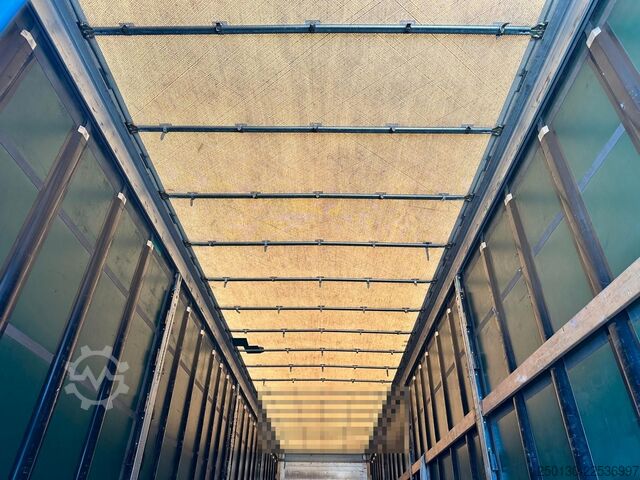 Otvorena poluprikolica s ceradom SCHMITZ CARGOBULL SCB*S3T MegaTrailer Curtainsider Edscha
