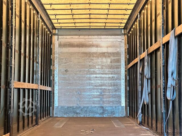 Otvorena poluprikolica s ceradom SCHMITZ CARGOBULL SCB*S3T MegaTrailer Curtainsider Edscha