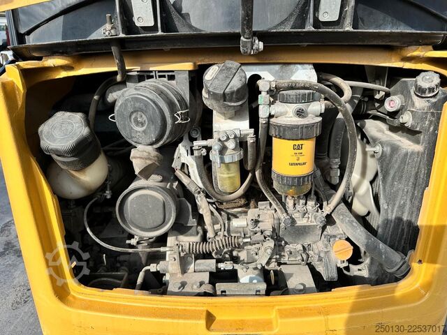 Mini excavator CATERPILLAR 301.7D Gummikette / 2 Löffel / Schwenkschaufel