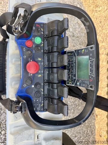 แพลตฟอร์มงานแบบตีนตะขาบ Platform Basket Spider 18.95