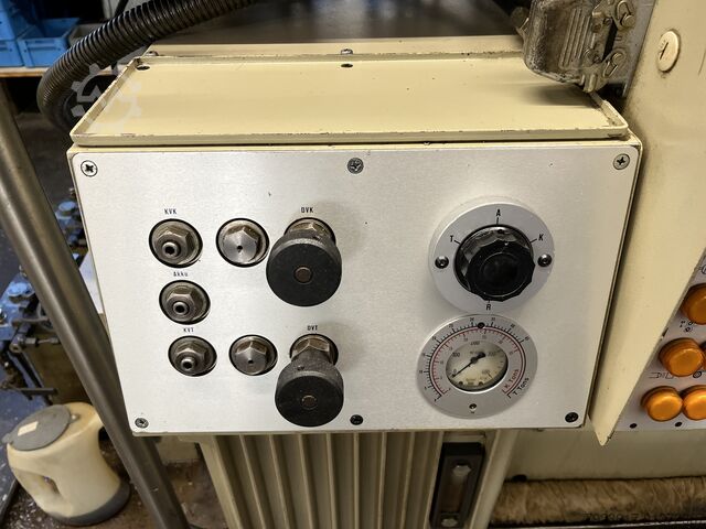 Prasa do precyzyjnego wykrawania Feintool GKP-F100