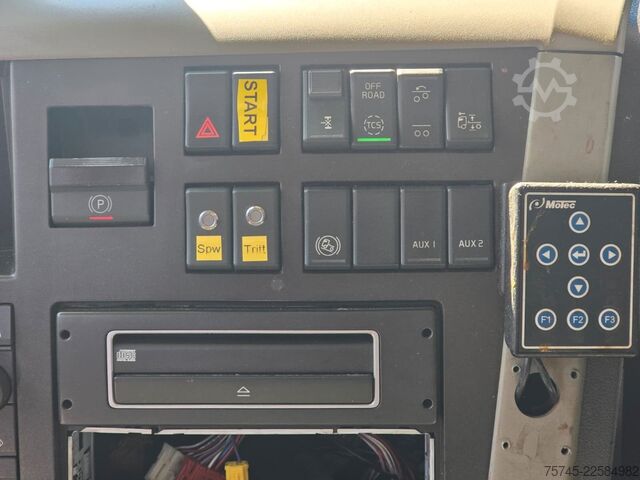Refrigerated truck VOLVO FM 460 * FRIGOBLOCK *VOLLLUFT*LBW 2.5T PALFINGER