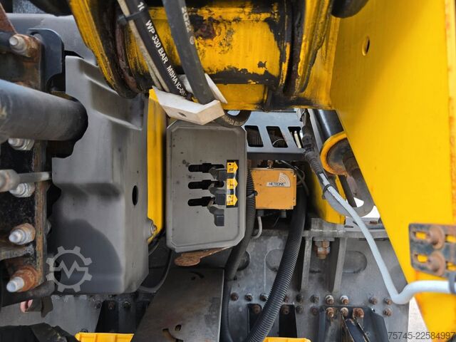 Truck mounted crane MAN TGS 26.360 *  HYVA-KRAN * 19.3M * FERNBEDIENUNG