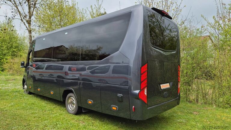 รถมินิบัส MERCEDES-BENZ Sprinter 519 29 SchlafsesselVorlauffahrzeug