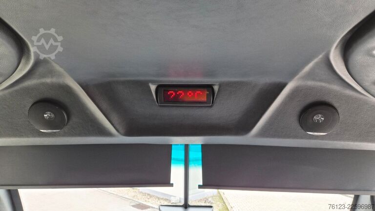 รถมินิบัส MERCEDES-BENZ Sprinter 519 29 SchlafsesselVorlauffahrzeug
