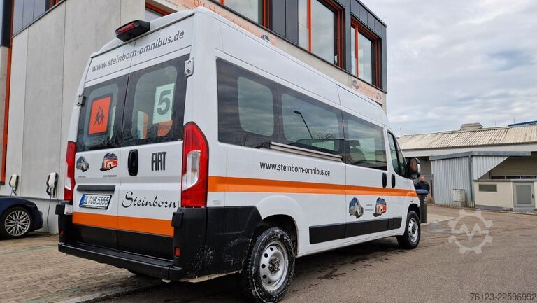 รถมินิบัส FIAT Ducato 9 Sitzer Mobility Airlineboden Rolli