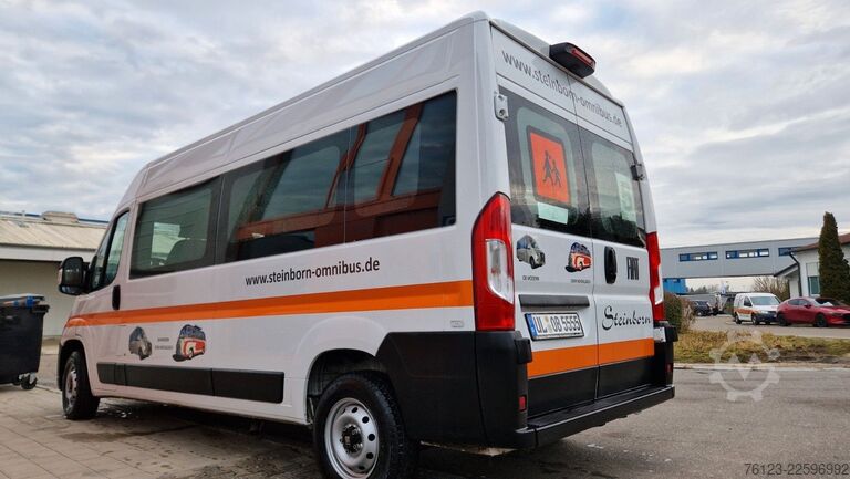 รถมินิบัส FIAT Ducato 9 Sitzer Mobility Airlineboden Rolli