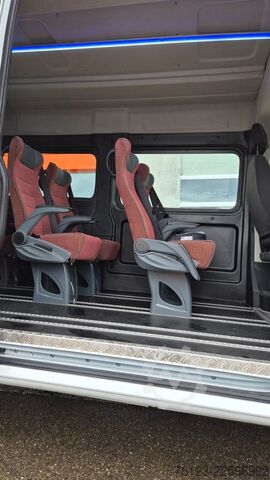 รถมินิบัส FIAT Ducato 9 Sitzer Mobility Airlineboden Rolli