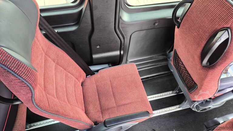 รถมินิบัส FIAT Ducato 9 Sitzer Mobility Airlineboden Rolli