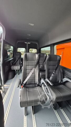 รถมินิบัส MERCEDES-BENZ Sprinter Elektro 9 Sitzer Bürgerbus