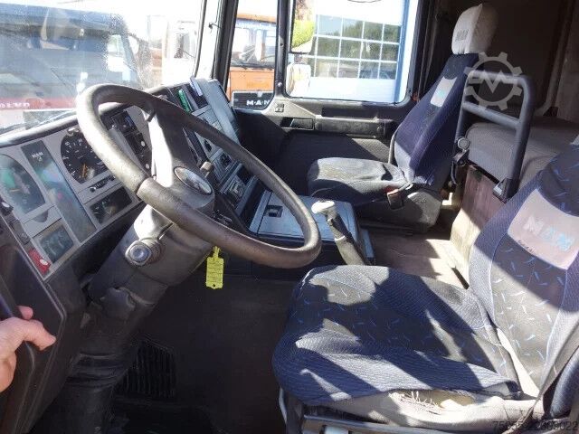 Trukkabíll MAN 26.464 6X4 MEILLER KIPPER,JET BORD,AIRCO