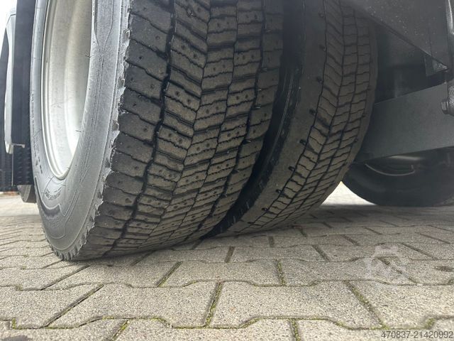 Āķa konteineru automašīna MERCEDES-BENZ Arocs 3243 8x2 / M-Tec HLS 20 Silosteller + Funk