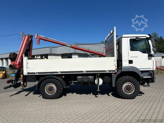 Lastbil med flak MAN TGM 13.250 / 4x4 / Fassi F 95 / Funk / Seilwinde