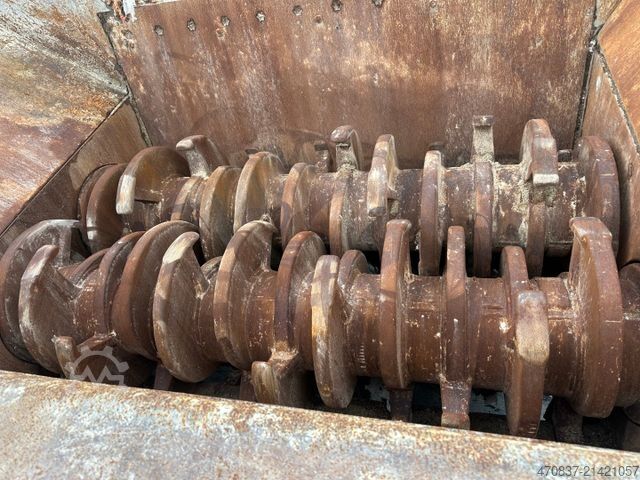 Outro Arjes Titan 900 / Shredder