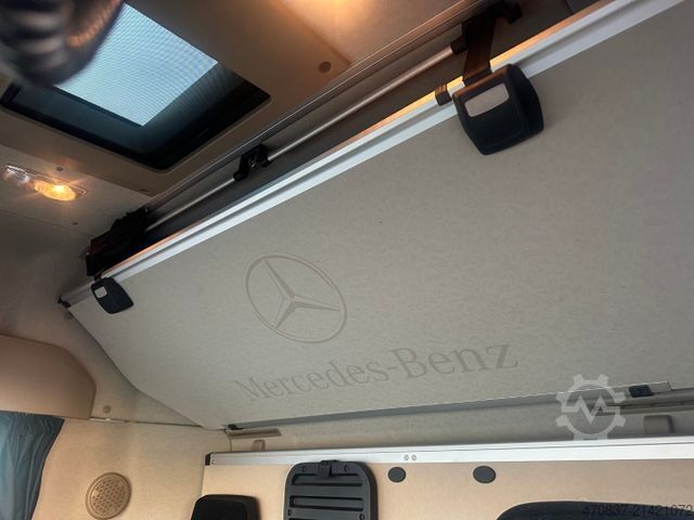 Камион за превоз на добиток MERCEDES-BENZ Actros 2563 / Kaba 3 x Stock 50 m²