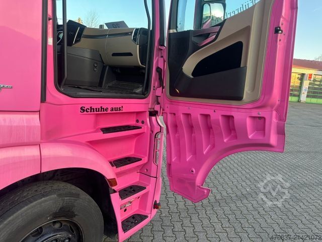 Камион за превоз на добиток MERCEDES-BENZ Actros 2563 / Kaba 3 x Stock 50 m²