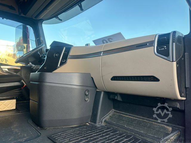 Камион за превоз на добиток MERCEDES-BENZ Actros 2563 / Kaba 3 x Stock 50 m²