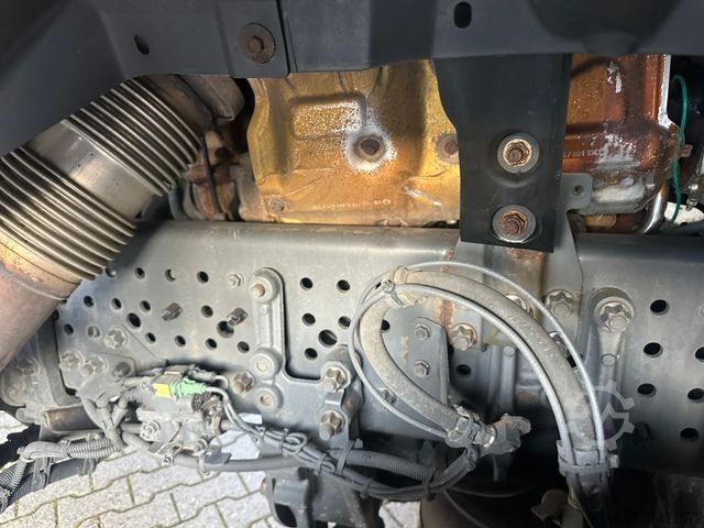 Камион за превоз на добиток MERCEDES-BENZ Actros 2563 / Kaba 3 x Stock 50 m²