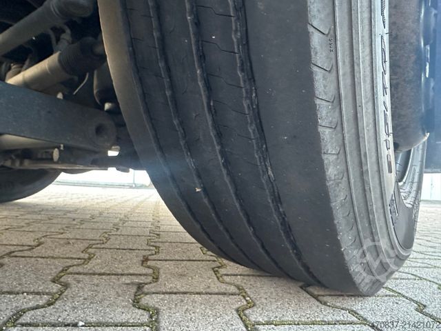 Камион за превоз на добиток MERCEDES-BENZ Actros 2563 / Kaba 3 x Stock 50 m²