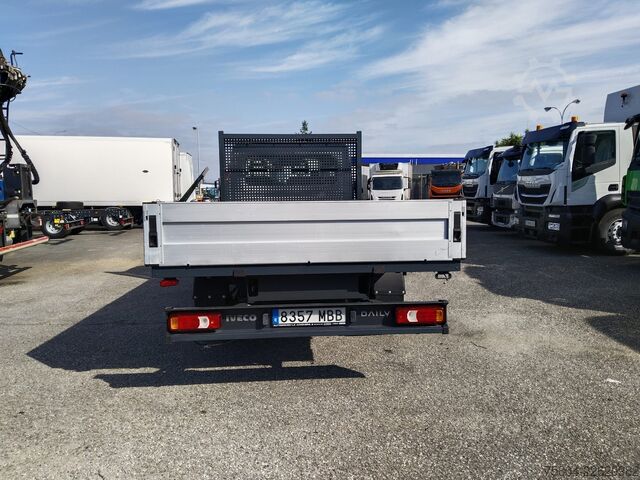 Box van Iveco DAILY 35S16