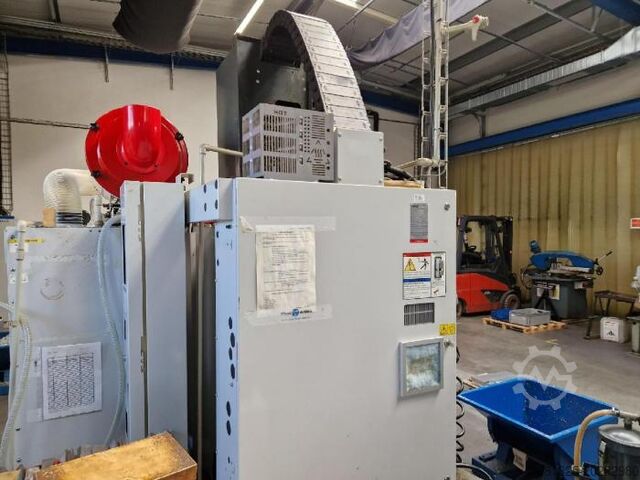 Loddrett maskinering senter HAAS VF 2SS, 27117