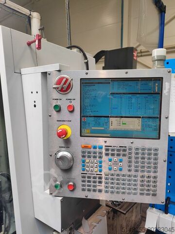 κατακόρυφο κέντρο κατεργασίας HAAS VF-4SS