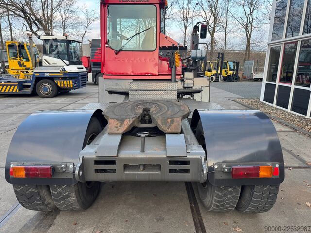 Koncový traktor Terberg TT222