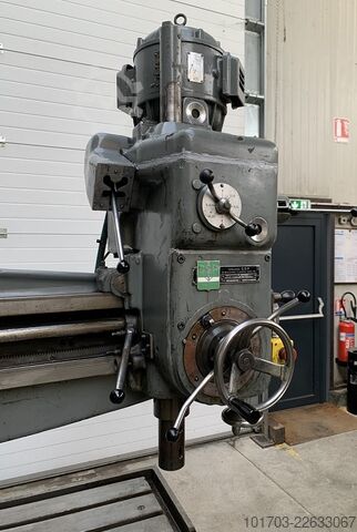 Radialni vrtalni stroj GSP 44 T 12