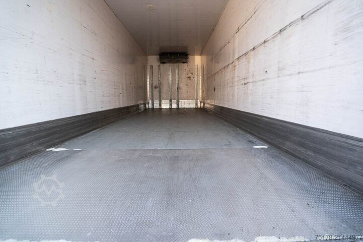 Транспортиране в хладилник/замразено VOLVO FLH 290 +CARRIER