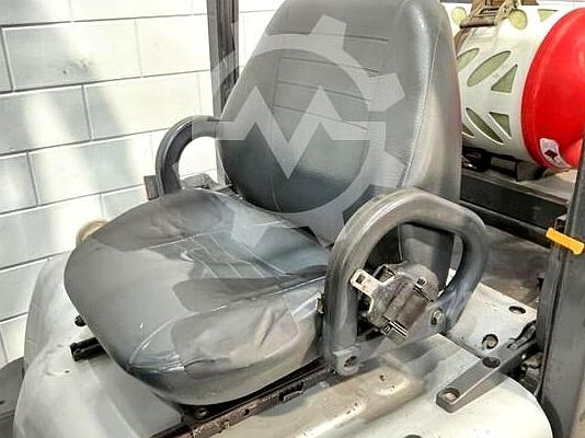 Xe nâng Nissan UGD 02 A 30 PQ