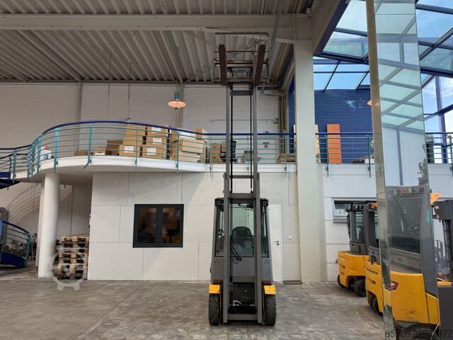 Diesel vorkheftruck Jungheinrich DFG 320 S / Halbkabine / 878 Std.