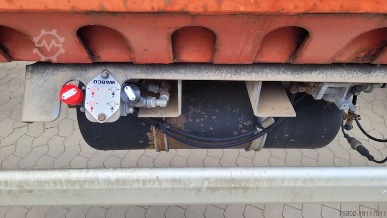 Roll-off trailer Hüffermann HAR 18.70 Alu Felgen