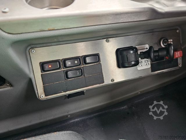 Gradski autobus MERCEDES-BENZ O530 LE, Retarder, Evobus, Fahrerklima