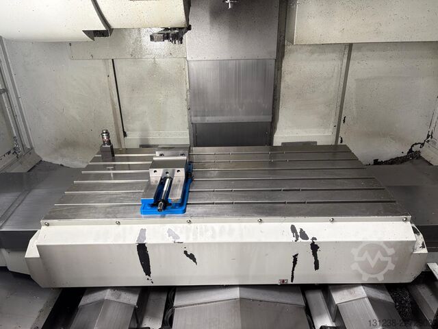Horizontalus apdirbimo centras Quaser V204 CNC Vertical Machining Centre