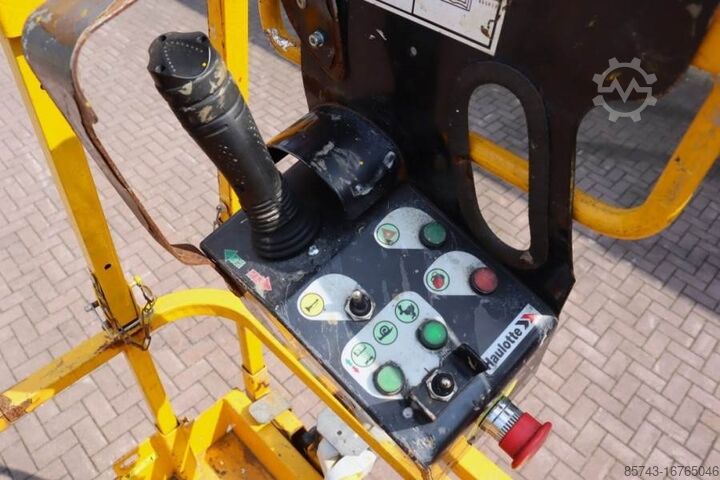 Scherenhebebühne Haulotte Compact 14 Electric, 14m Working Height, 350kg Cap