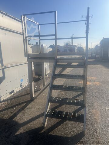 Platform til vask / service af maskiner i rustfrit stål  