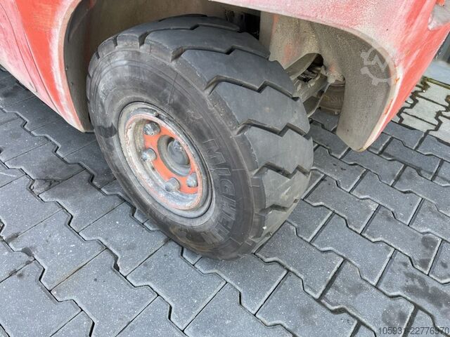 LPG-vorkheftruck Linde H25T-02