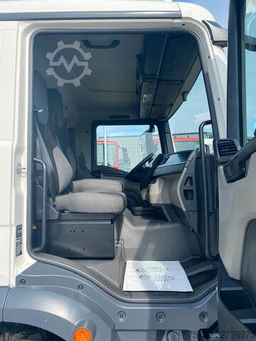 Xe tải thùng kín MAN TGM 15.290 BL/Koffer/3Sitzer/NL8,0 To/LBW/17 tkm