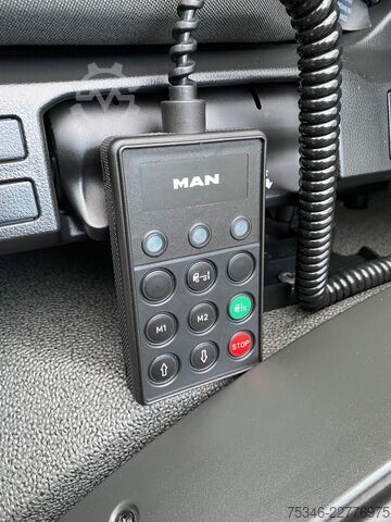 Xe tải thùng kín MAN TGM 15.290 BL/Koffer/3Sitzer/NL8,0 To/LBW/17 tkm