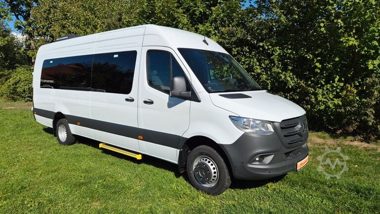 Kleinbus MERCEDES-BENZ 8 x 517 Sprinter Lord Light  22 SS Aktionspreis