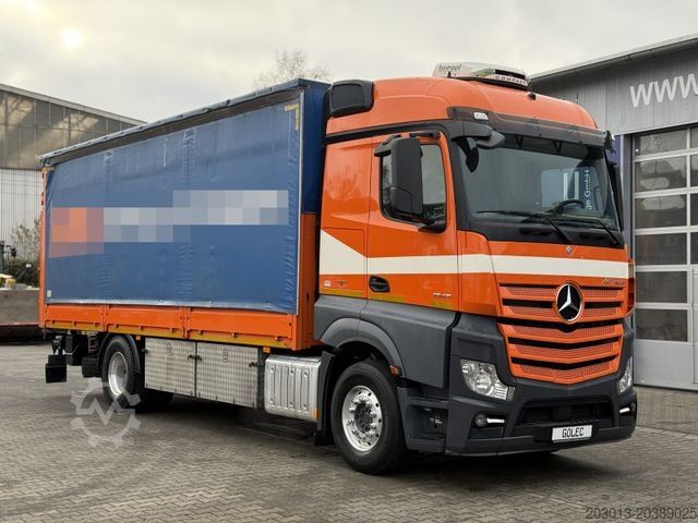 Plattewagen met zeil MERCEDES-BENZ Actros 4x2 Pritsche Plane Laderampe + Anhänger