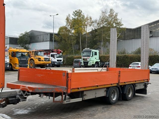 Plattewagen met zeil MERCEDES-BENZ Actros 4x2 Pritsche Plane Laderampe + Anhänger