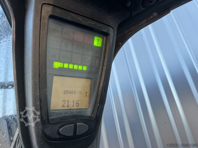 Električni viljuškar na 4 kotača Linde E18PH-02